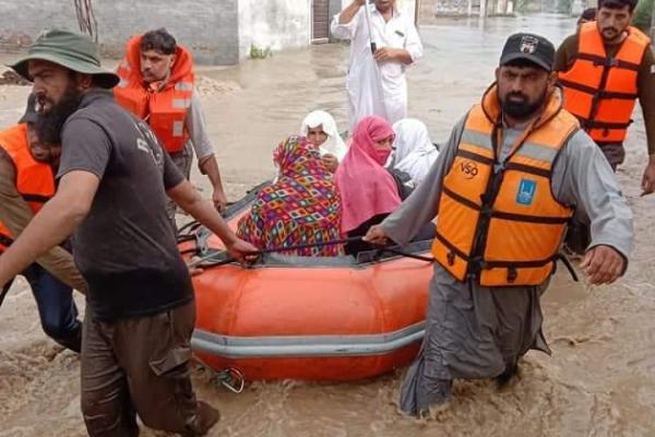 Emergency response team in Pakistan