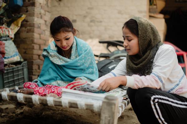 Big Sister mentors a young girl